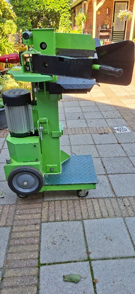 kloofmachine zware uitvoering 3Fase 10Ton, Ophalen, Zo goed als nieuw, Elektrisch, Staand