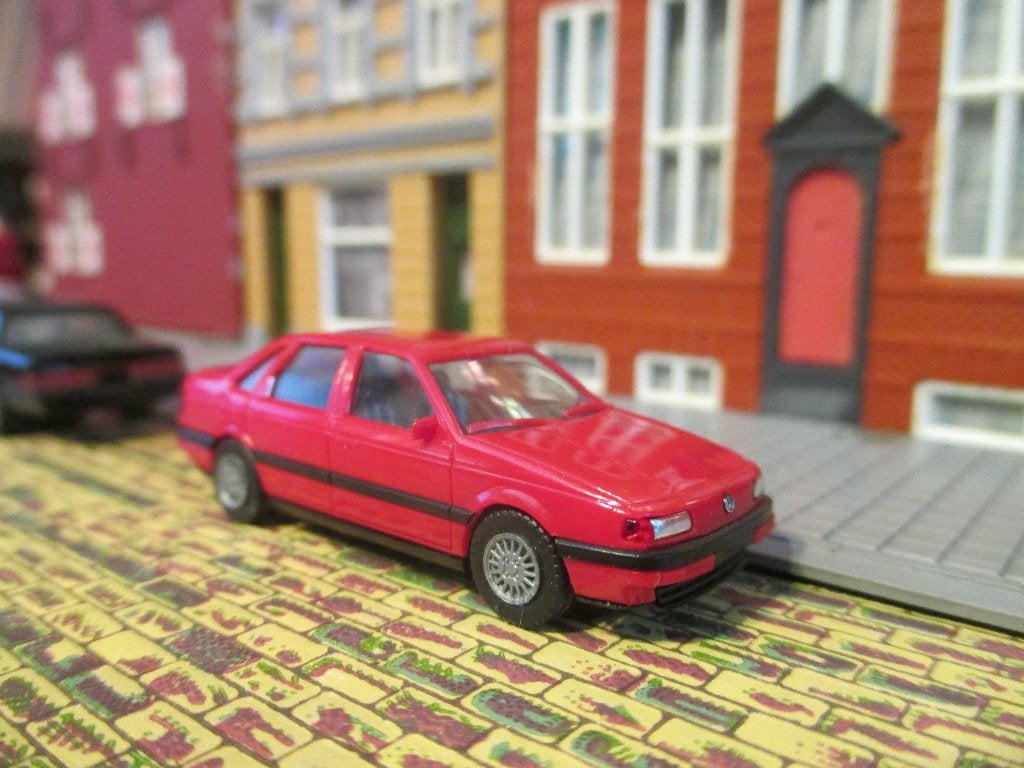 Volkswagen Passat B3 - Herpa rood, Ophalen of Verzenden, Zo goed als nieuw, Auto, Herpa