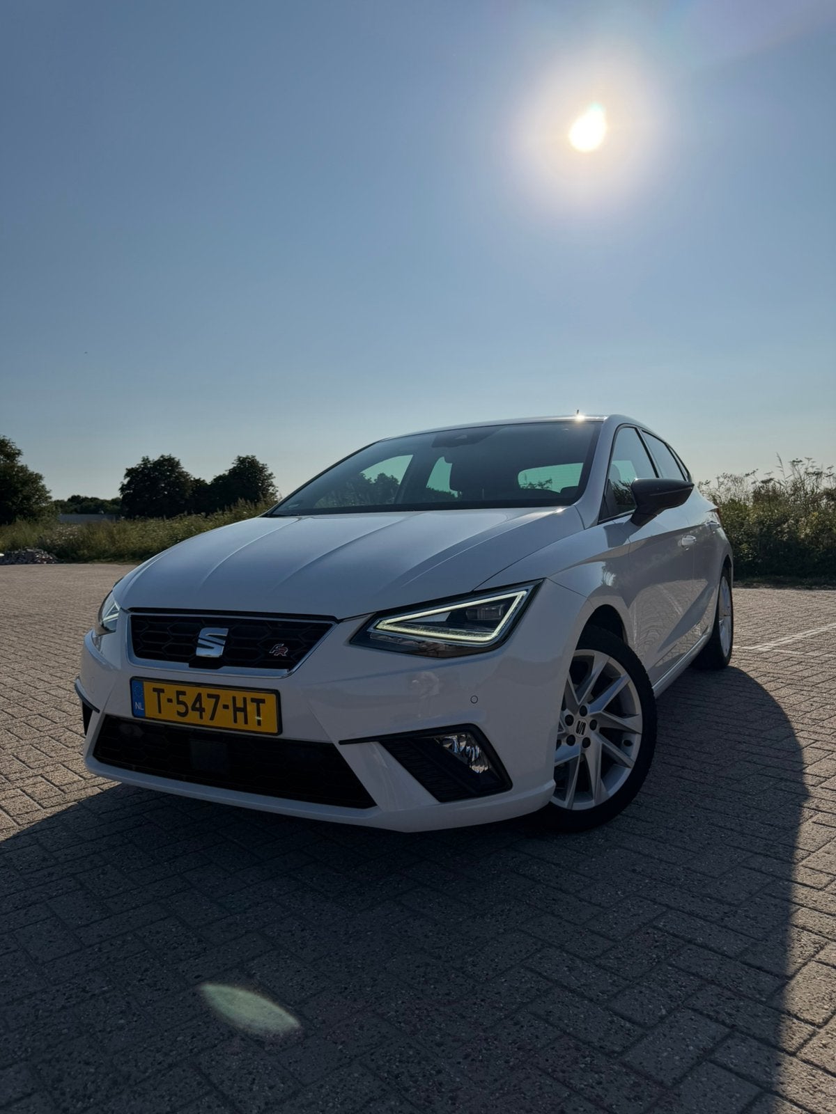 Ibiza 1.0 EcoTSI FR Business | Camera | Carplay, Voorwielaandrijving, 40 €/maand, Parkeersensor, Alcantara