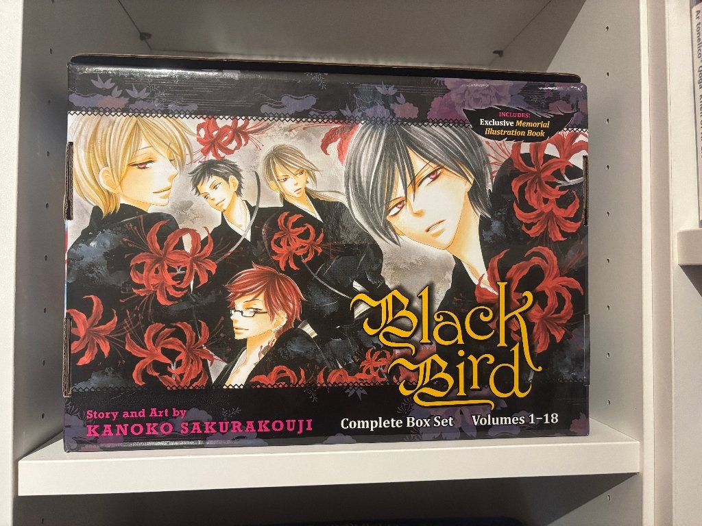 Black Bird Manga Box set, Complete serie of reeks, Ophalen of Verzenden, Zo goed als nieuw, Japan (Manga)