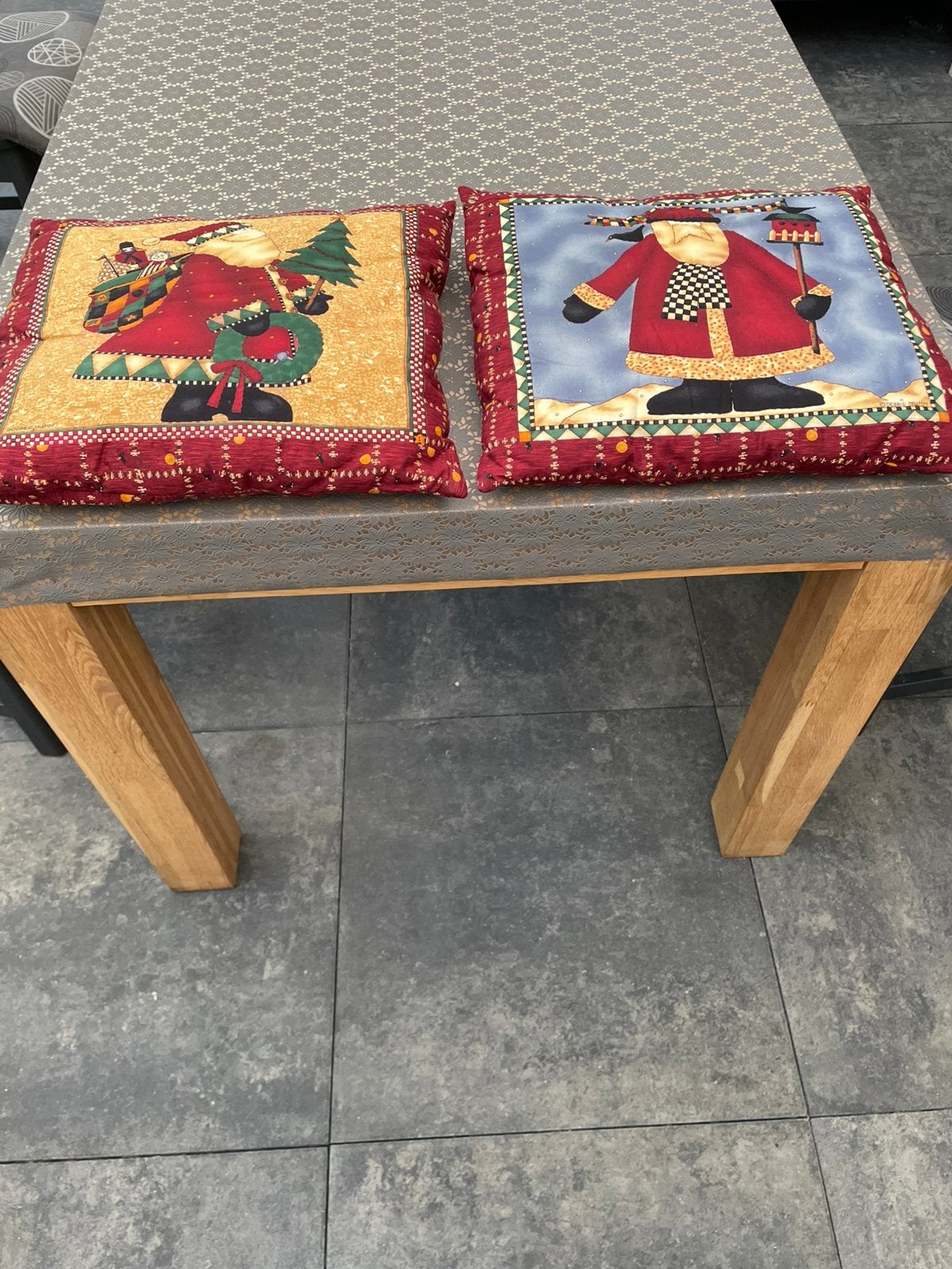 2 quilt kussens, Ophalen of Verzenden, Zo goed als nieuw, Rechthoekig, Minder dan 50 cm