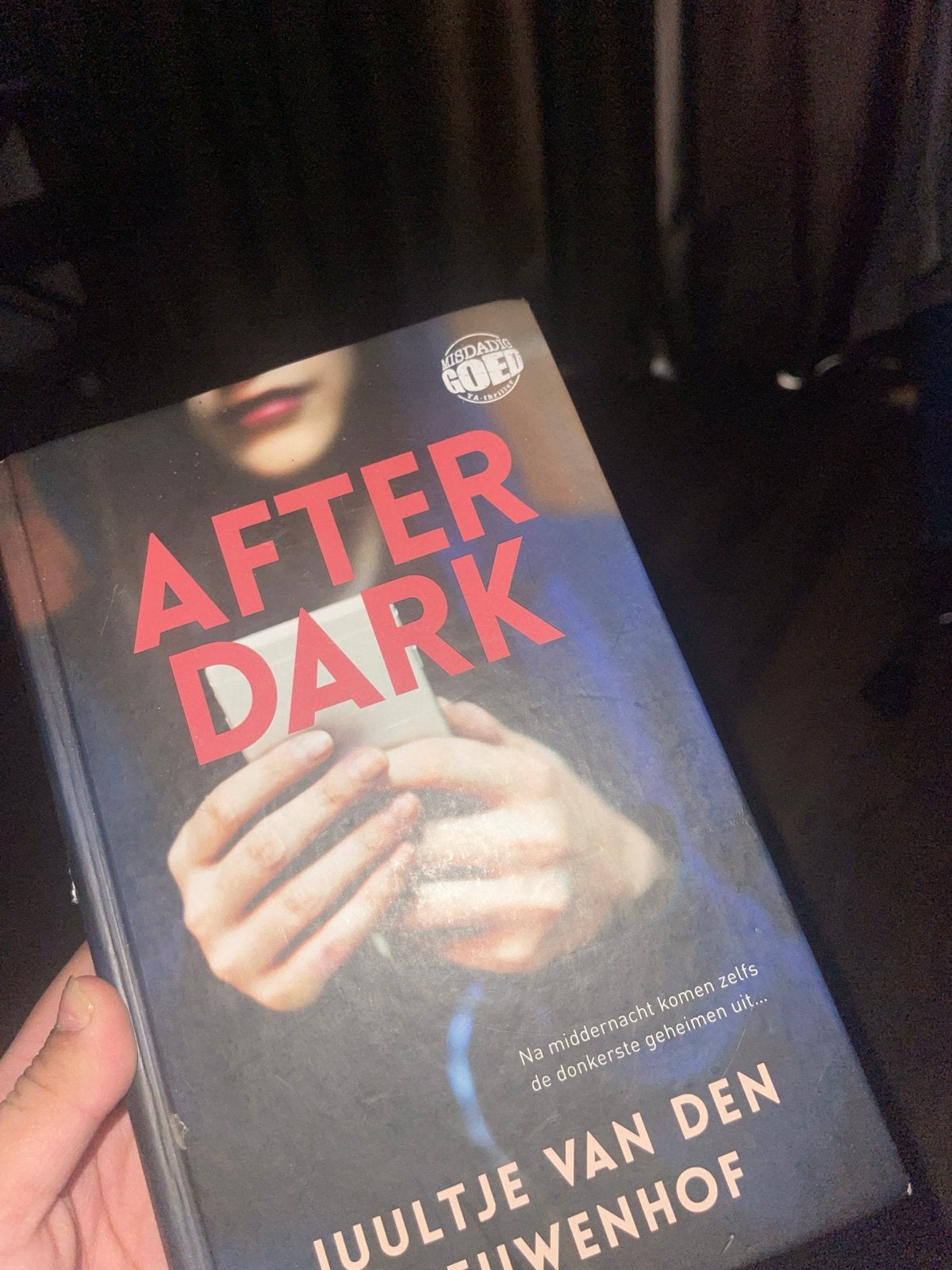 After Dark - Juultje van den Nieuwenhof (Misdaad), Boeken, Ophalen of Verzenden, Gelezen, Nederland