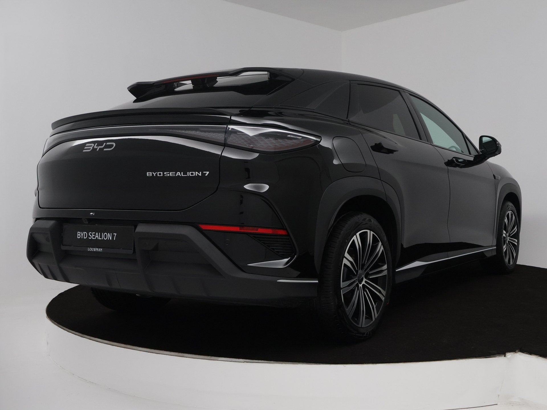 BYD SEALION 7 Comfort 82.5 kWh | 100% Nieuw & Origineel NL!, Auto's, BYD, Automaat, 12 maanden, Achterwielaandrijving, Zwart