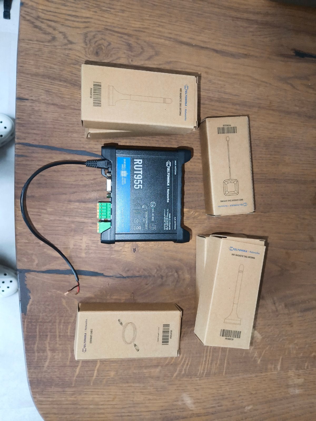 Teltonika RUT955 Industriële 4G LTE Router met WiFi, Ophalen of Verzenden, Zo goed als nieuw, Router, Teltonika