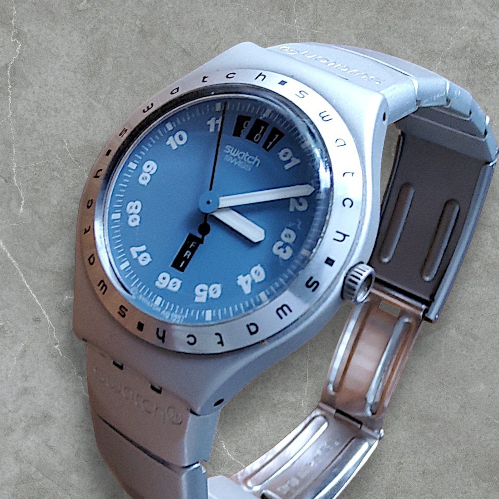Swatch vintage Polshorloge uit 1998 met Blauwe Wijzerplaat, Polshorloge, Ophalen of Verzenden, Zo goed als nieuw, Overige materialen