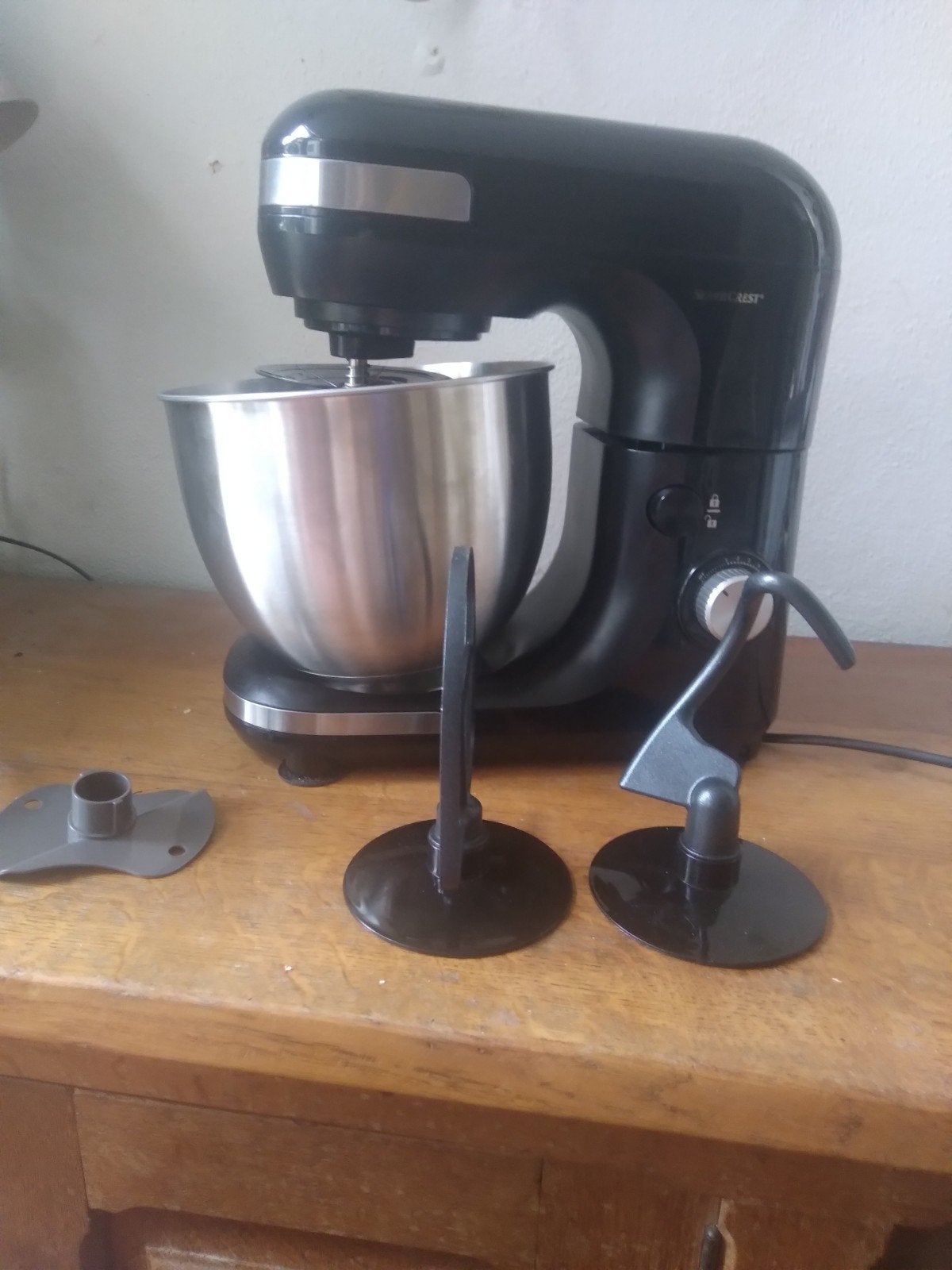 SilverCrest Keukenmachine met RVS kom en diverse accessoires, 2 tot 3 liter, Ophalen of Verzenden, Zo goed als nieuw, 3 snelheden of meer