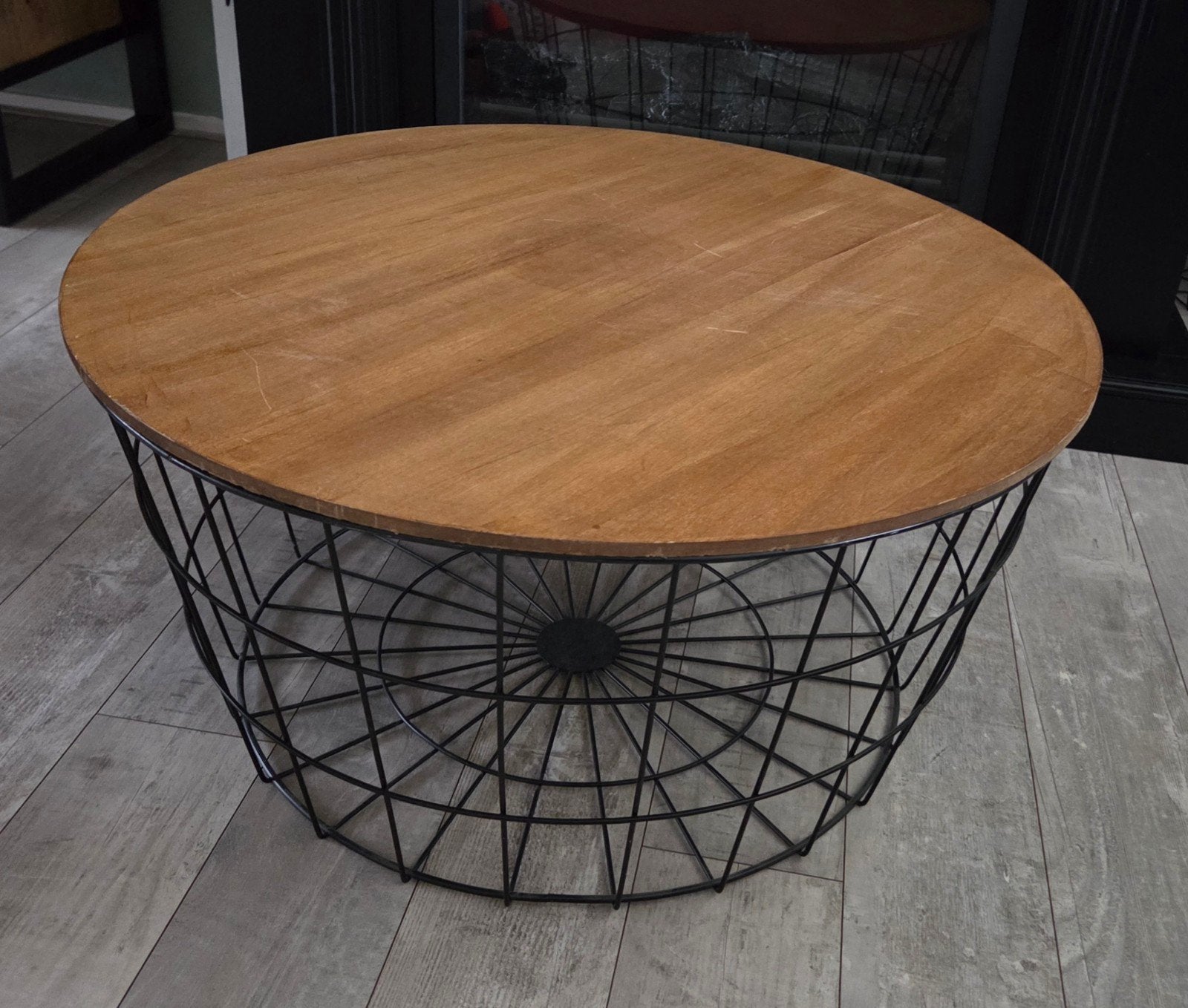 Salontafel draadmand met afneembaar houten blad, Huis en Inrichting, Gebruikt, 50 tot 100 cm, Rond, 50 tot 100 cm