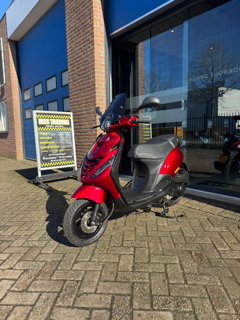 Piaggio zip/bromscooter/bouwjaar 2019/km stand 7340, Ophalen, Gebruikt, Maximaal 45 km/u, Zip