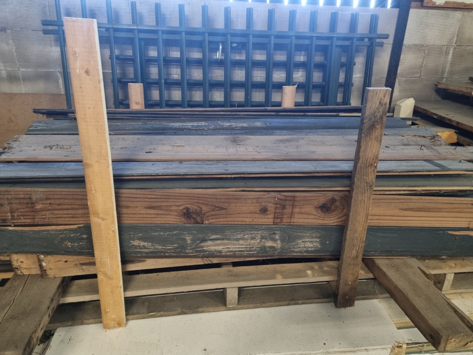 gebruikte houten planken, ca. 1.8m lang, Doe-het-zelf en Verbouw, Hout en Planken, Ophalen, Gebruikt, 25 tot 50 mm, Plank
