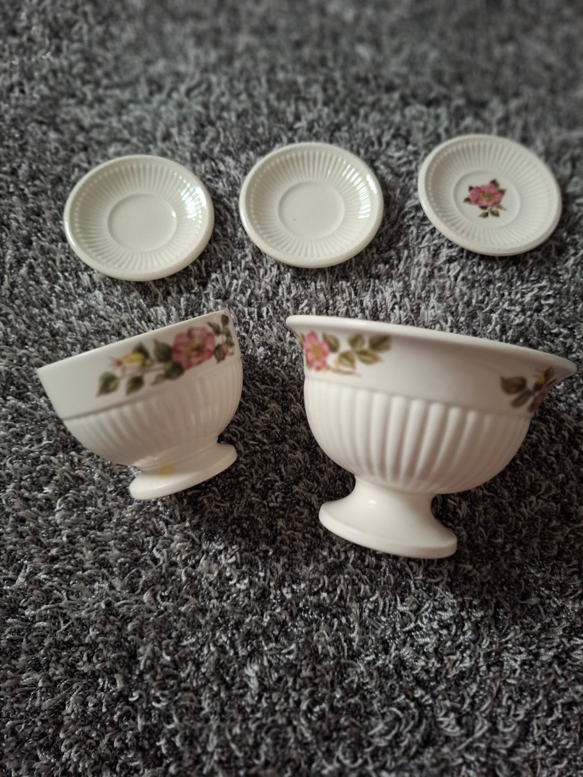 Wedgwood Edme Queen's Ware schaaltjes en schoteltjes, Antiek en Kunst, Ophalen