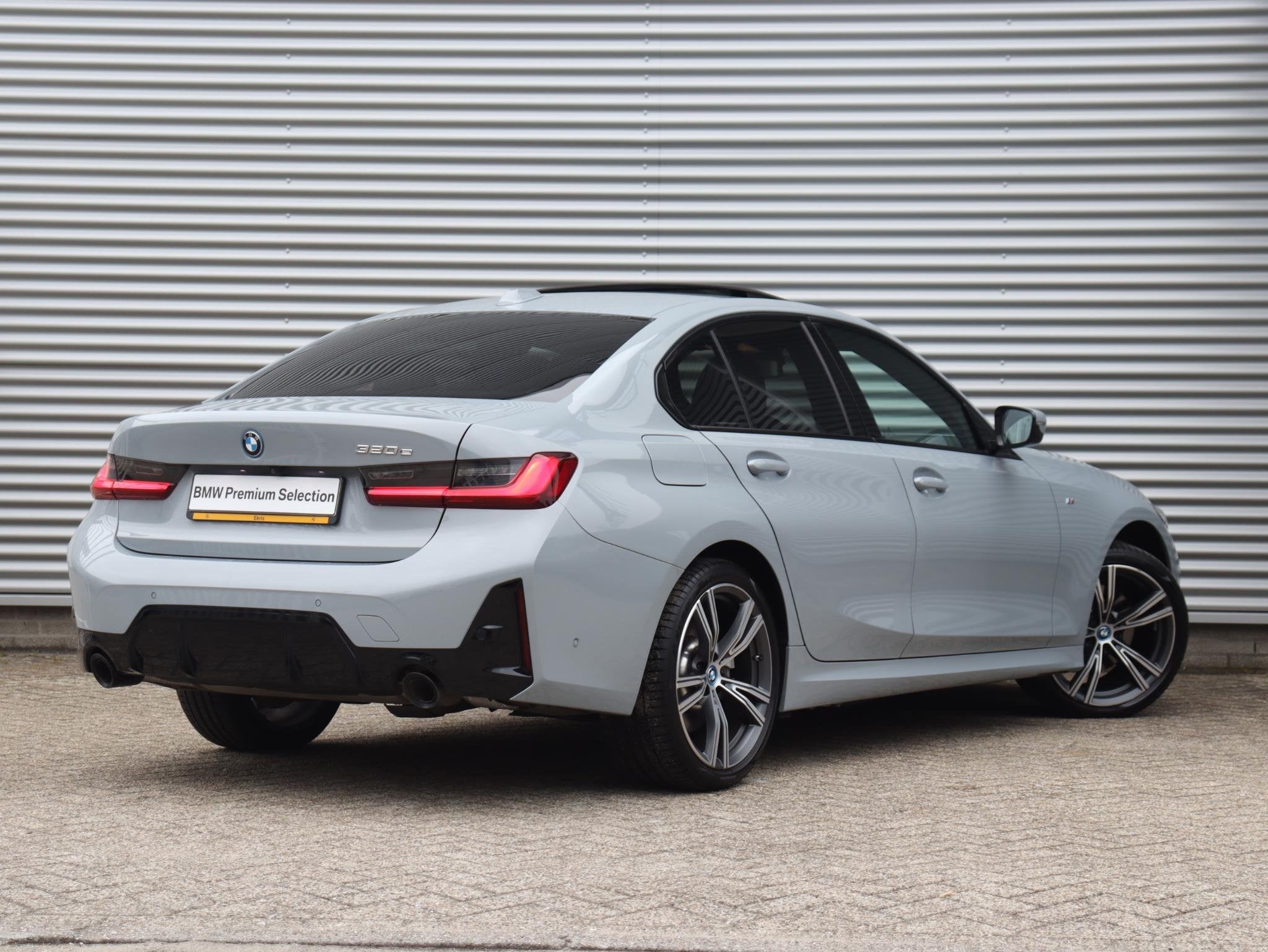 BMW 3-serie Sedan 320e | M Sportpakket | Innovation Pack | P, Auto's, 1998 cc, Gebruikt, 4 cilinders, Met garantie (alle)