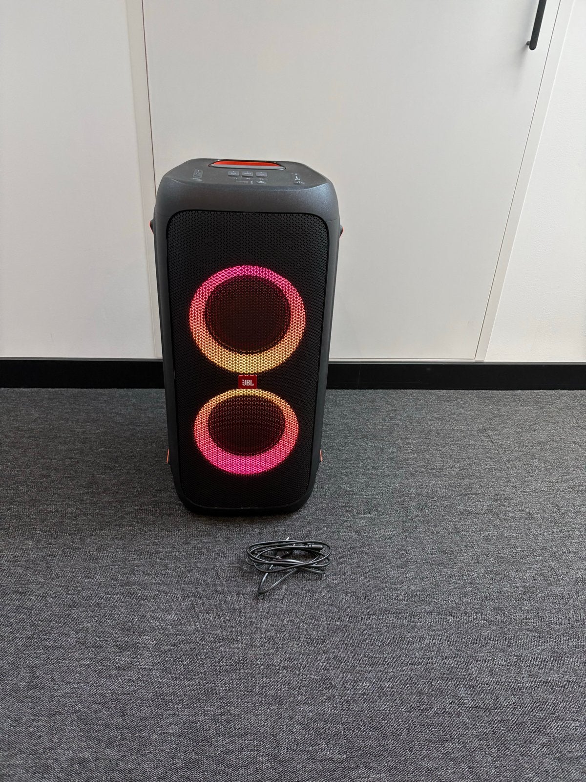 JBL Partybox 310 - Krachtige Party Speaker met Lichteffecten, JBL, Party speaker, Zo goed als nieuw, Bluetooth