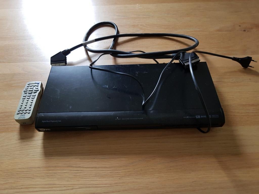 JVC DVD-speler met afstandsbediening en kabels, Ophalen of Verzenden, Gebruikt, Dvd-speler, JVC