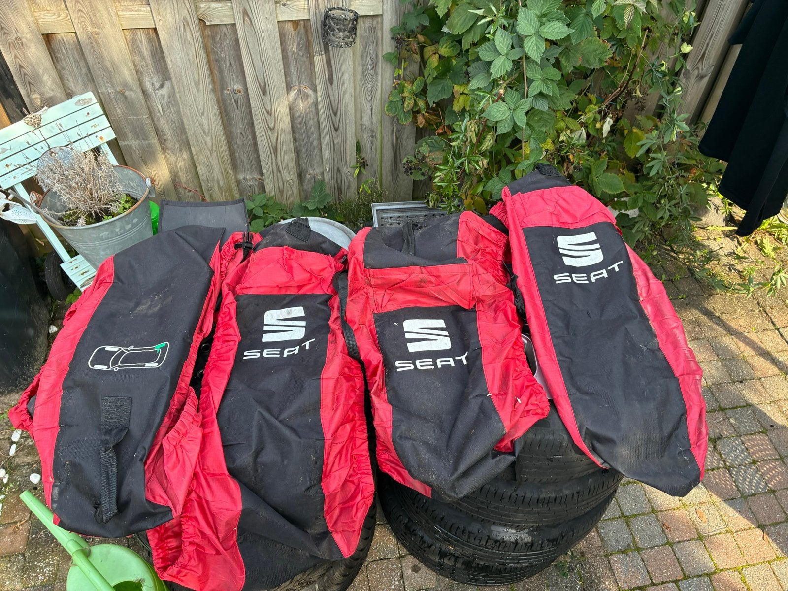 Seat bandenhoezen - Set van 4, Auto diversen, Ophalen of Verzenden, Gebruikt