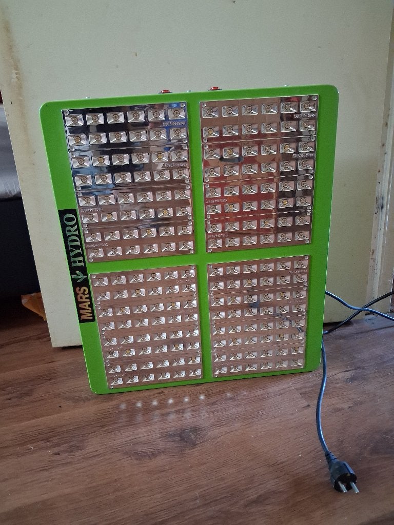 Mars hydro Led light grow lamp, Ophalen, Zo goed als nieuw