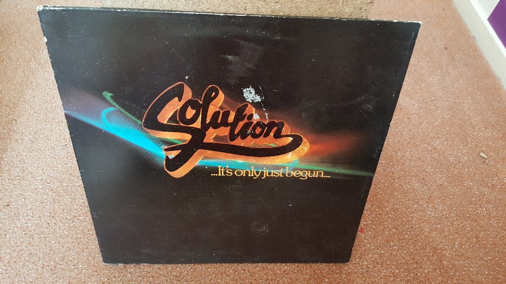 SOLUTION - .....IT'S ONLY JUST BEGUN (1980) (LP), Cd's en Dvd's, Vinyl | Rock, LP, Ophalen of Verzenden, Zo goed als nieuw, 12 inch