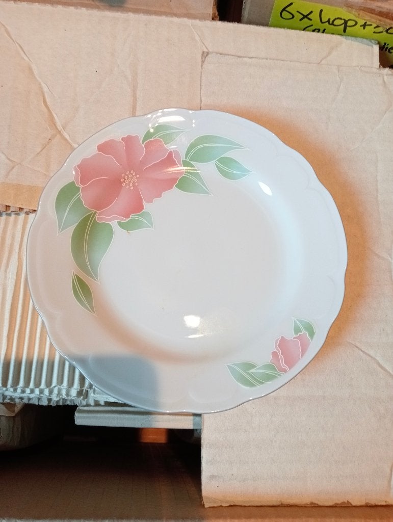 75 delig servies Monika, met bloemmotief en grijze rand,1995, Ophalen