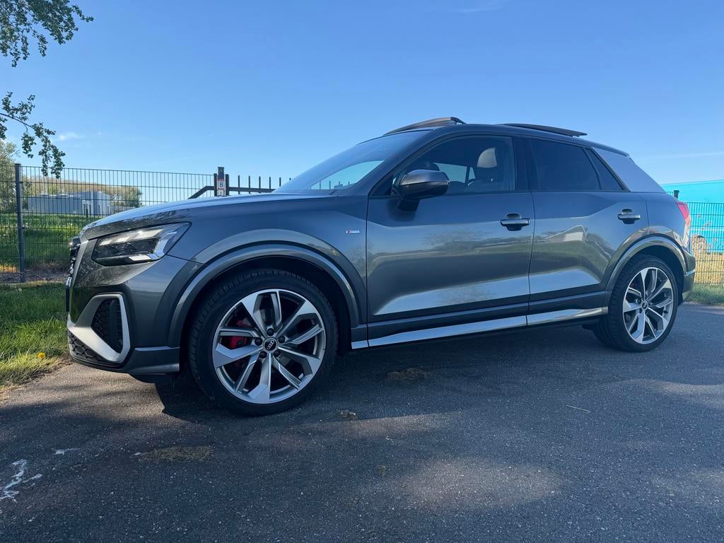 Audi Q2 2021 FullOption /Panorama/Keyless/Camera | 125DKM, Auto's, 4 cilinders, Alcantara, 690 kg, Particulier