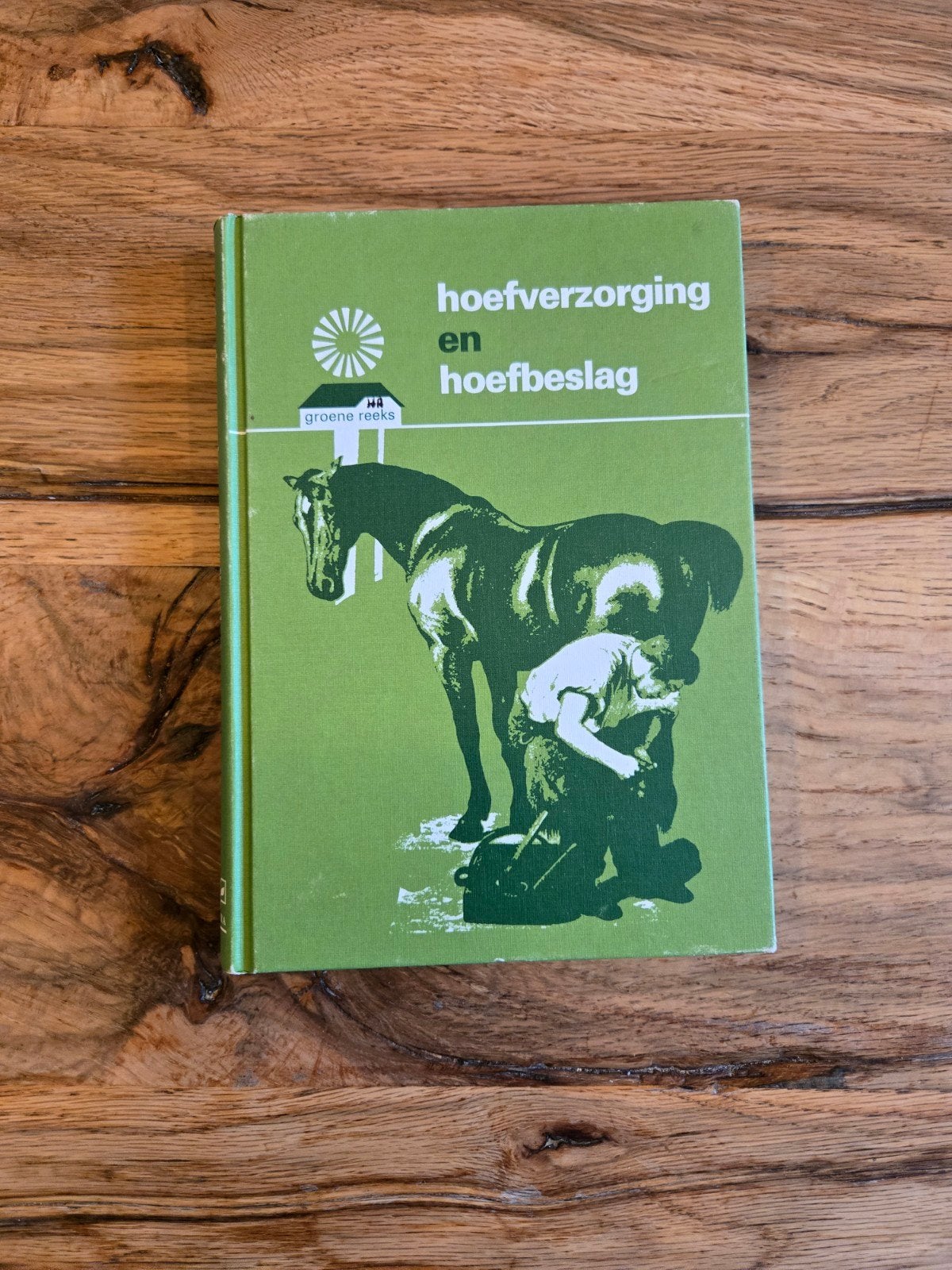 Hoefverzorging en hoefbeslag - Groene Reeks, Ophalen of Verzenden, Gelezen, Overige onderwerpen, Onbekend