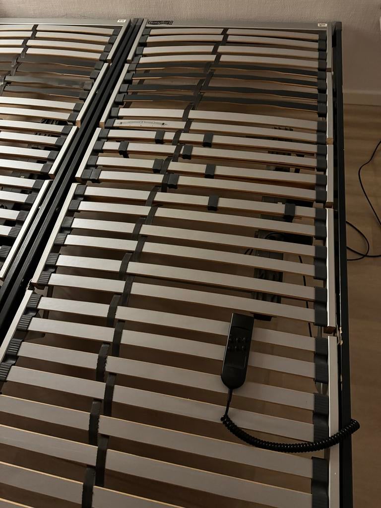 Bossflex 2-persoons bedonderstel (electrisch verstelbaar), Huis en Inrichting, Slaapkamer | Matrassen en Bedbodems, Ophalen, Gebruikt