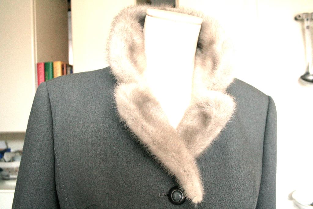 Elegant klasse jasje Delmod nertskraag ww 780,00, Verzenden, Maat 42/44 (L), Nieuw, Delmod Marccain