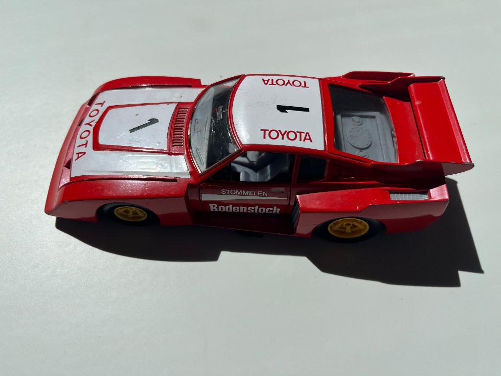 Burago Toyota Celica, Hobby en Vrije tijd, Modelauto's | 1:24, Ophalen, Zo goed als nieuw, Auto, Bburago