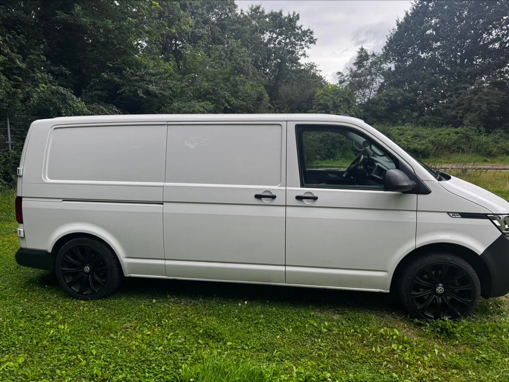 Volkswagen Transporter GB 2.0 TDI 110pk L2h1 340/2800 2022, Auto's, Voorwielaandrijving, 4 cilinders, Volkswagen, Wit