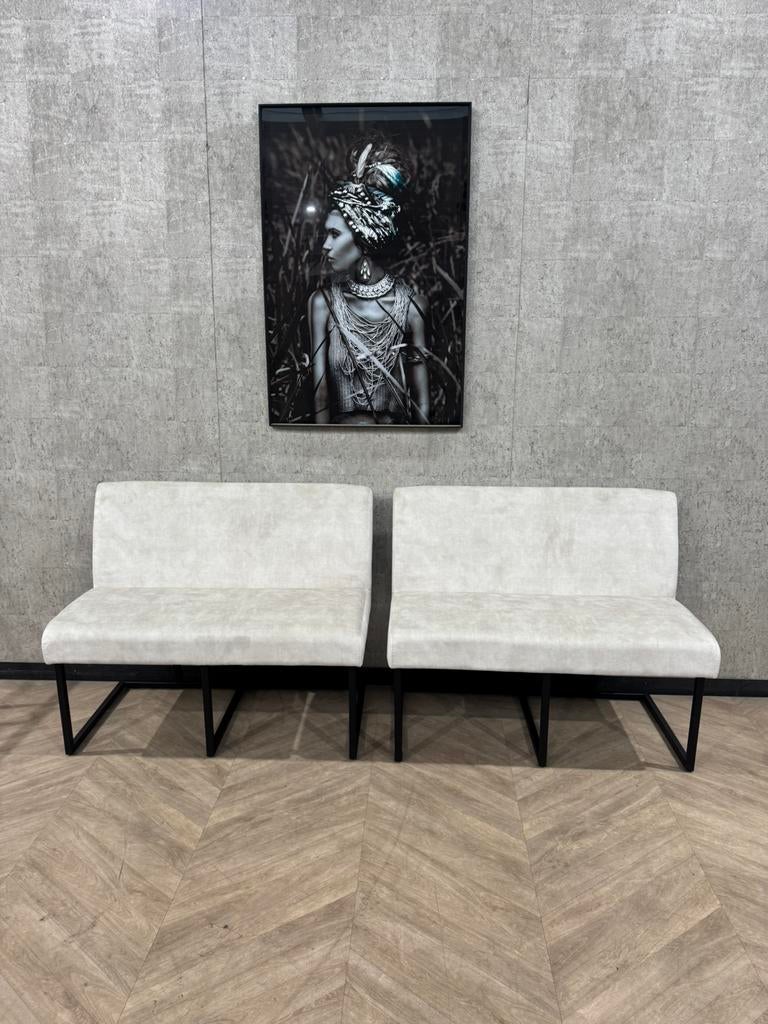 2 eetkamerbankjes Topa créme/wit 2x 110cm / 220cm *nieuw, Nieuw, Ophalen of Verzenden, Vier, Stof