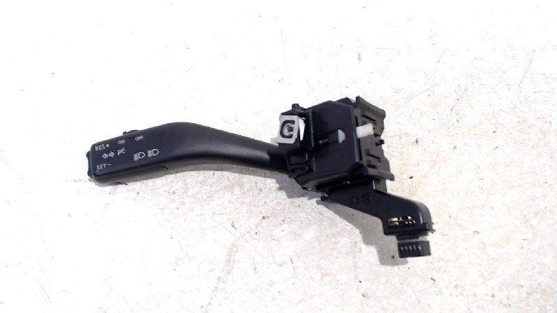Richtingaanw schakelaar Volkswagen Touran, Onderdelen@venauto.nl, Van der Ven Autorecycling B.V., Gebruikt, Ettenseweg 76, 4706 PB Roosendaal, The Netherlands