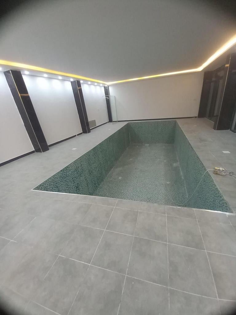 Foto 5 van Spuitwerk tegelzetter badkamer renovatie vloerleger bouwwerk