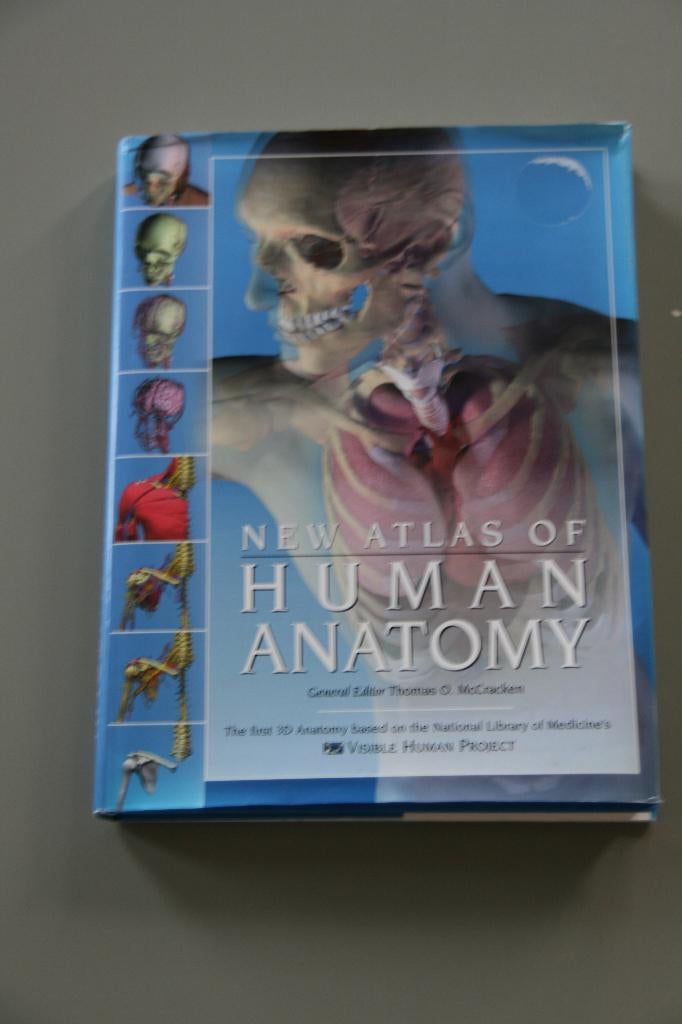 New atlas of human anatomy (met cd rom), Ophalen of Verzenden, Zo goed als nieuw, Natuurwetenschap