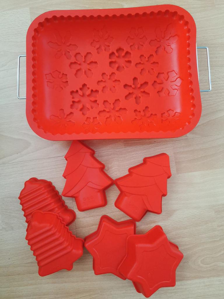 8 stuks Siliconen bakvormen set nieuw, Hobby en Vrije tijd, Taarten en Cupcakes maken, Ophalen of Verzenden, Nieuw, Taarten, Bakvorm