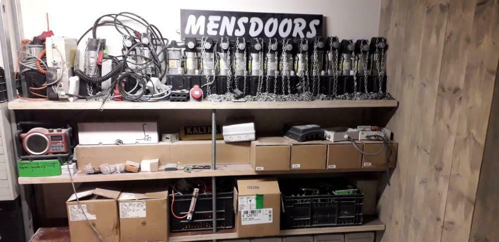 Garagedeur overheaddeur motor bedrijfsdeur 230 / 380v, Doe-het-zelf en Verbouw, Ophalen of Verzenden, Garagedeur