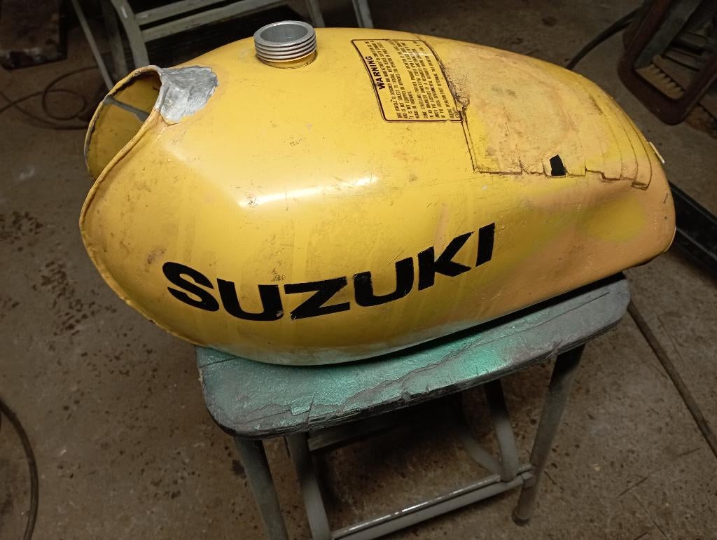 SUZUKI RM TANK 250/370, Ophalen of Verzenden, Gebruikt