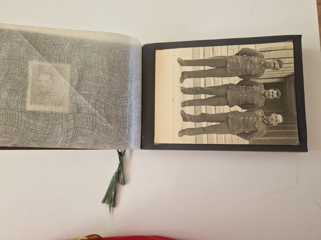 Úit inboedel:Fotoalbum(3)prive foto's duitse militair 105 ex, Verzamelen, Militaria | Tweede Wereldoorlog, Ophalen of Verzenden