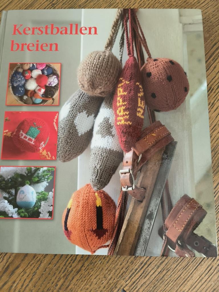 Kerstballen Breien - Patroonboek, Ophalen of Verzenden, Zo goed als nieuw, Breien, Patroon of Boek