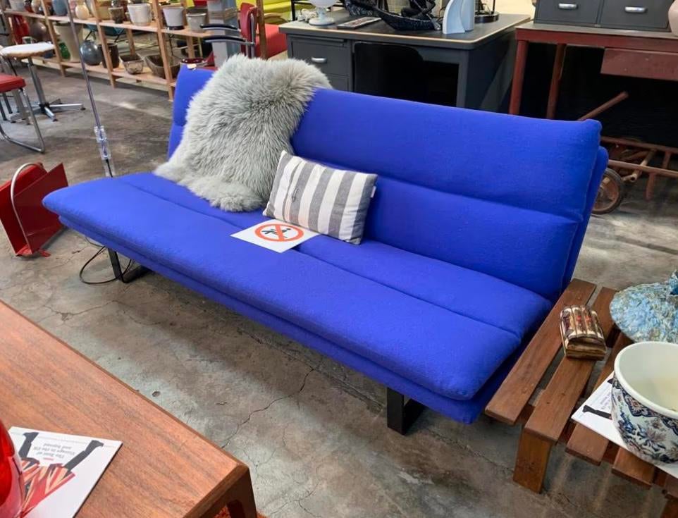 Bank blauw paarse model C683 van Kho Liang Ie voor Artifort, Ophalen of Verzenden
