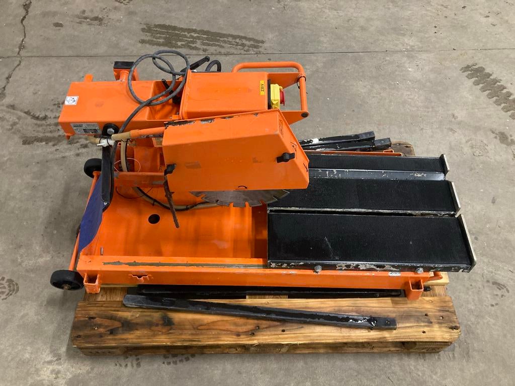 EURO SHATAL Tegelzaag – Model TS351-45 (professioneel), Gebruikt, Cirkelzaag, 70 mm of meer, 600 tot 1200 watt