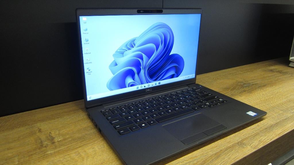 14" Dell Latitude 7400-i5 8365U-16Gb DDR4-256GB SSD-Touch, 256 GB, 2 tot 3 Ghz, Qwerty, Ccservice