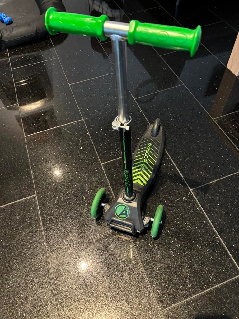 Step Amigo te koop, Fietsen en Brommers, Steps, Ophalen, Zo goed als nieuw, Gewone step