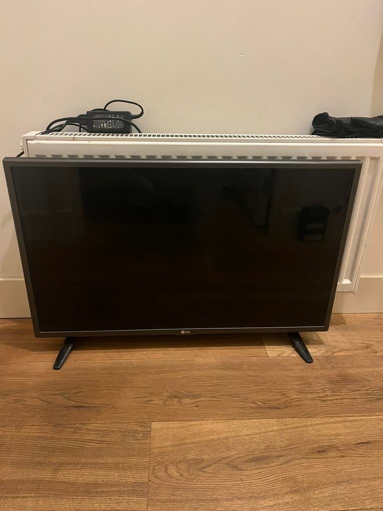 LG Led LCD TV - 32 inch, Ophalen, Zo goed als nieuw, Minder dan 50 watt