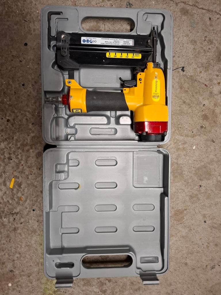 Union Fastening tacker in koffer, Doe-het-zelf en Verbouw, Ophalen, Gebruikt