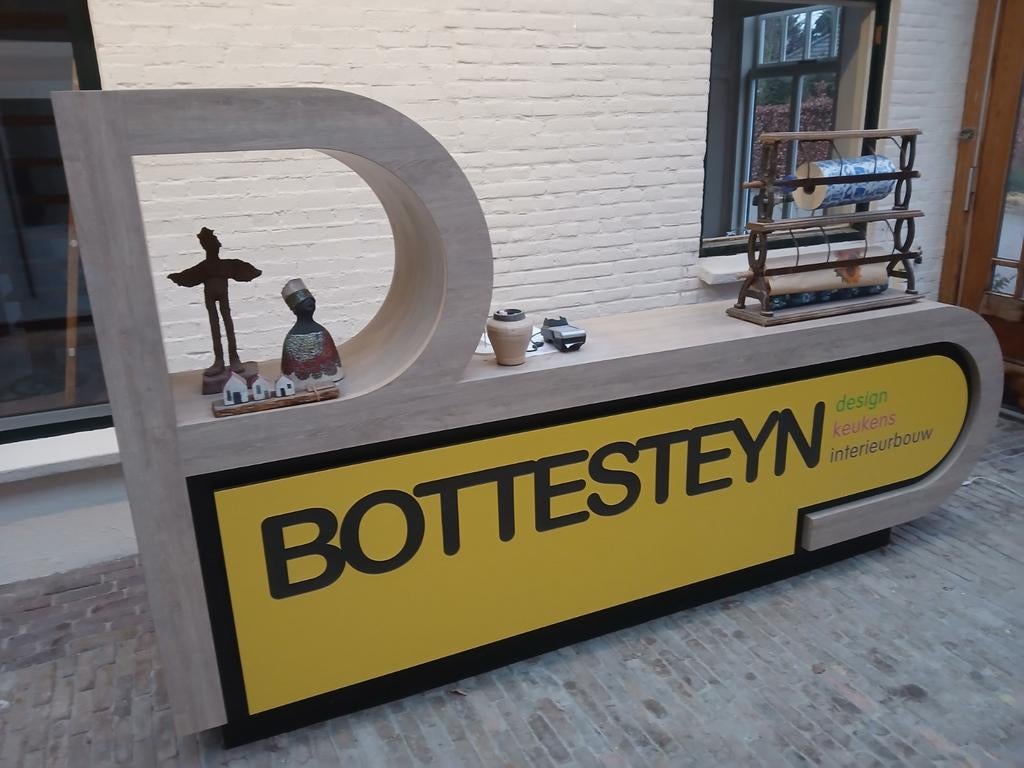 Winkel ontvangst balie, Huis en Inrichting, Bureaus, Ophalen of Verzenden
