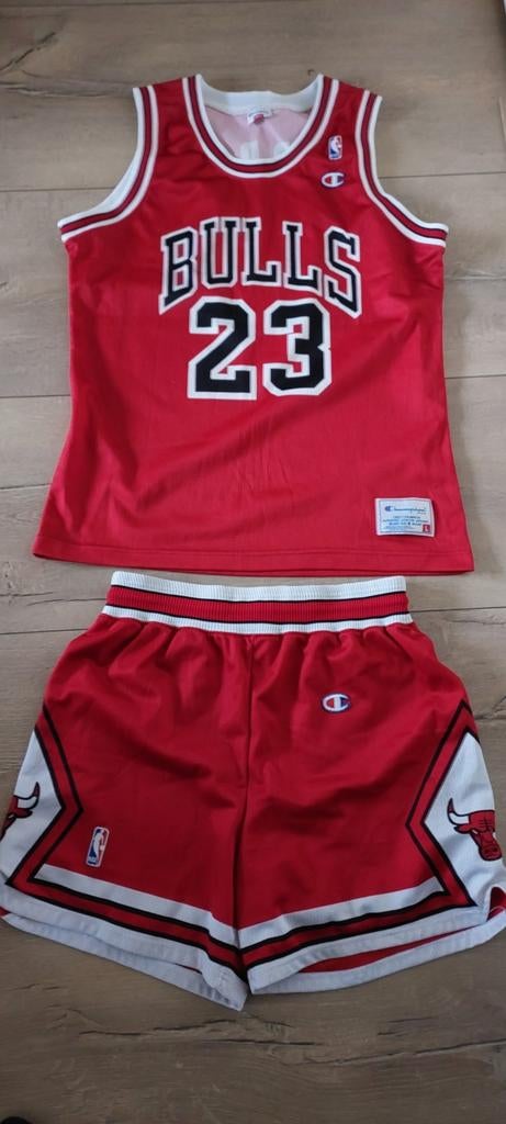 NBA Champion Michael Jordan Jersey #23 + Shortpants, Sport en Fitness, Basketbal, Ophalen of Verzenden, Gebruikt, Kleding