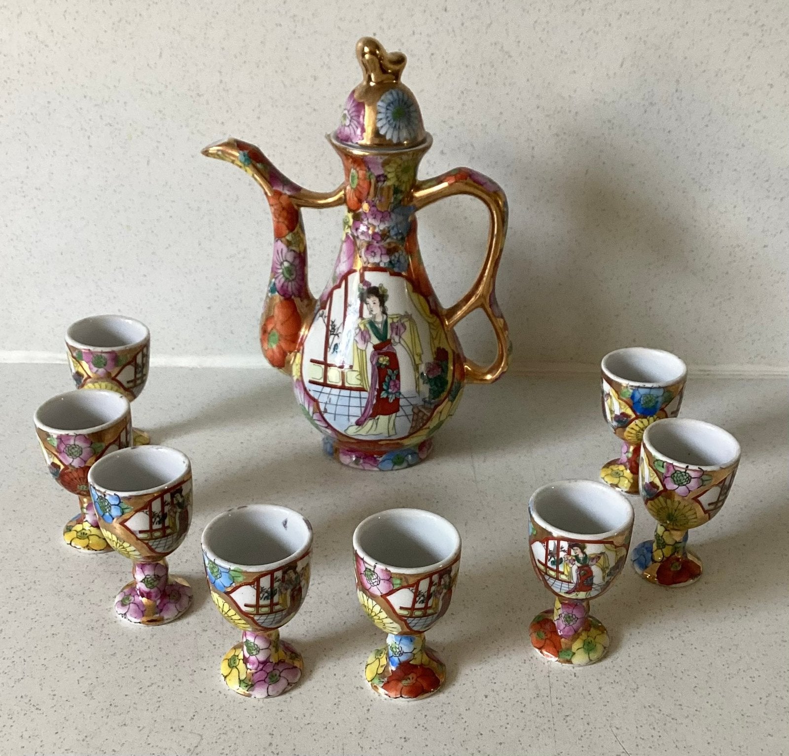een vintage Chinese porseleinen sake- of wijn set, Ophalen of Verzenden