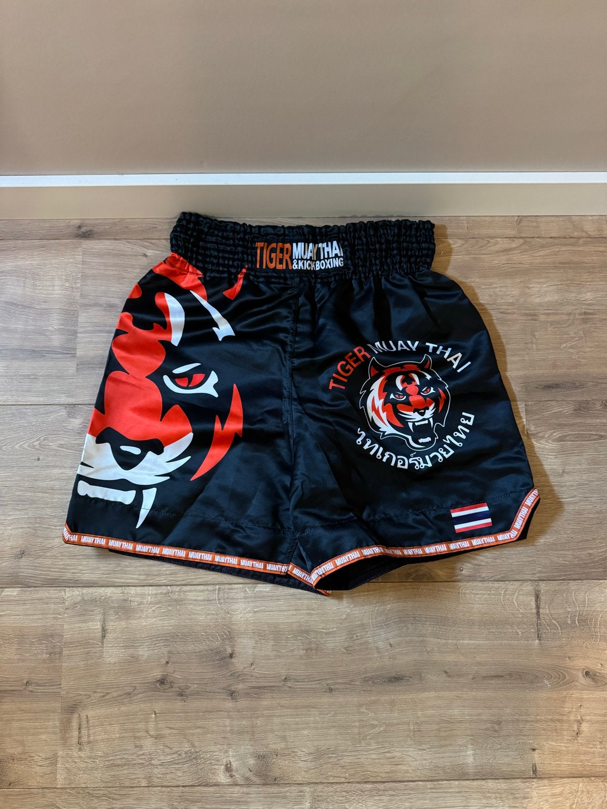 Tiger Muay Thai & Kickboxing Shorts - Maat M, Overige, Zo goed als nieuw, Vechtsportkleding, Maat M