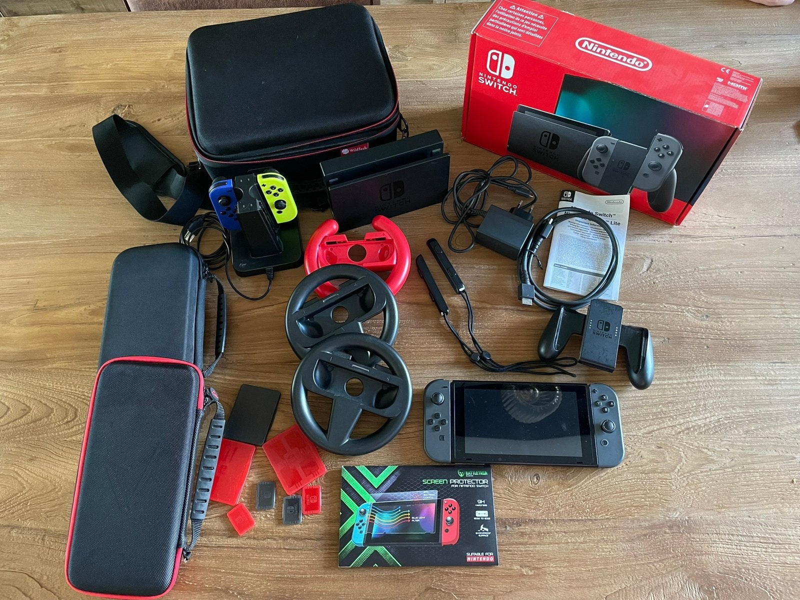 Nintendo Switch grijs (origineel) met veel accessoires, Ophalen of Verzenden, Zo goed als nieuw, Met 2 controllers, Switch Original