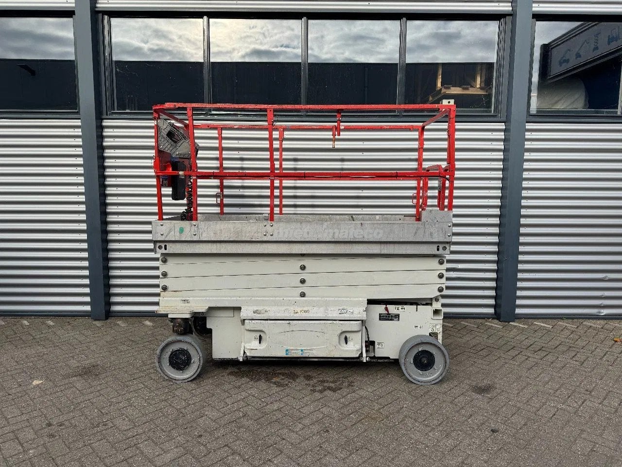 JLG 2646ES Hoogwerker Schaarhoogwerker (bj 2014)