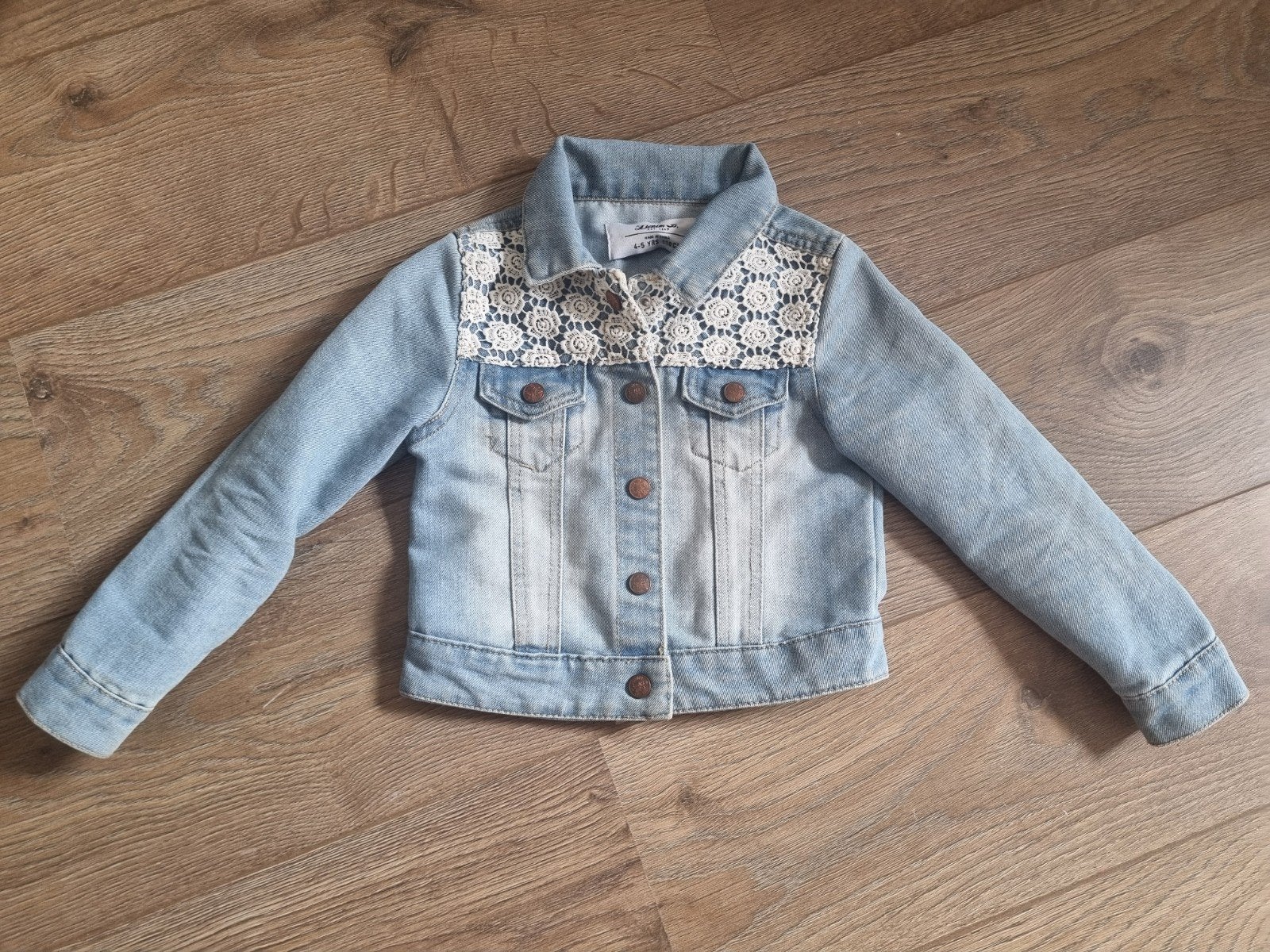Spijkerjasje maat 110. Voor 4 tot 5 jaar, Ophalen of Verzenden, Zo goed als nieuw, Jas, Denim Co
