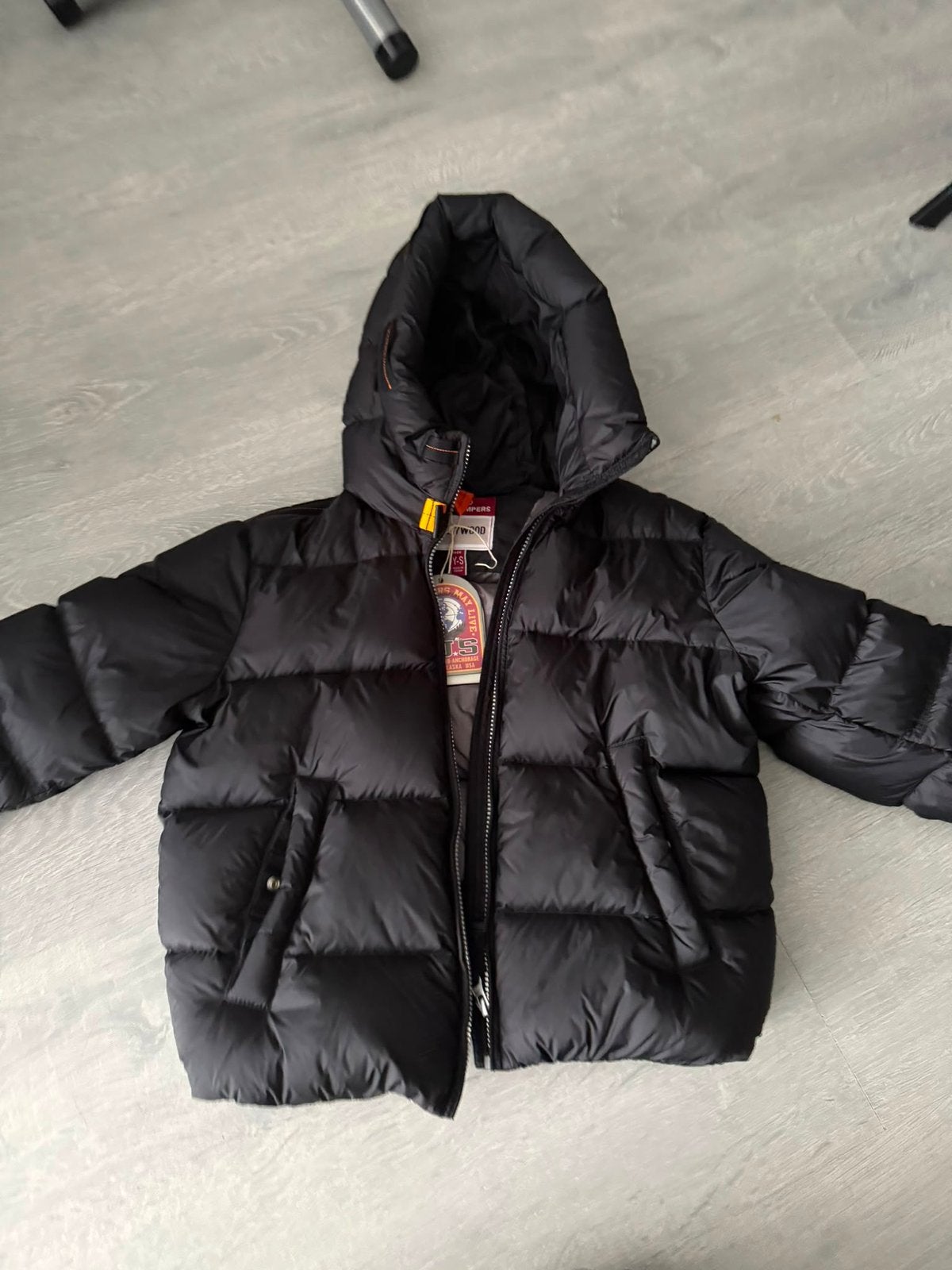 Nieuw parajumper jas te koop, Kinderen en Baby's, Ophalen, Nieuw, Meisje, Jas